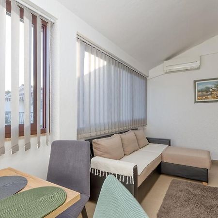 פורץ Apartment Lucijan מראה חיצוני תמונה