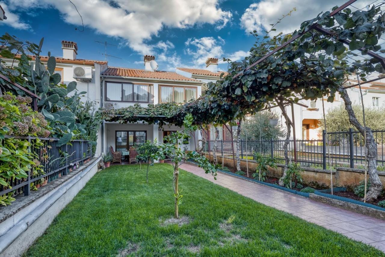 פורץ Apartment Lucijan מראה חיצוני תמונה